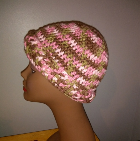 Women's Hat - Picture 1 of 3